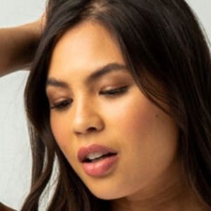 Meet your Posher, Carlie